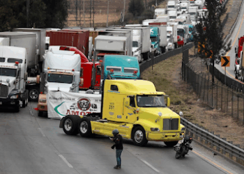 Two Truckers Ticketed for Not Speaking English After Years of Lax Enforcement